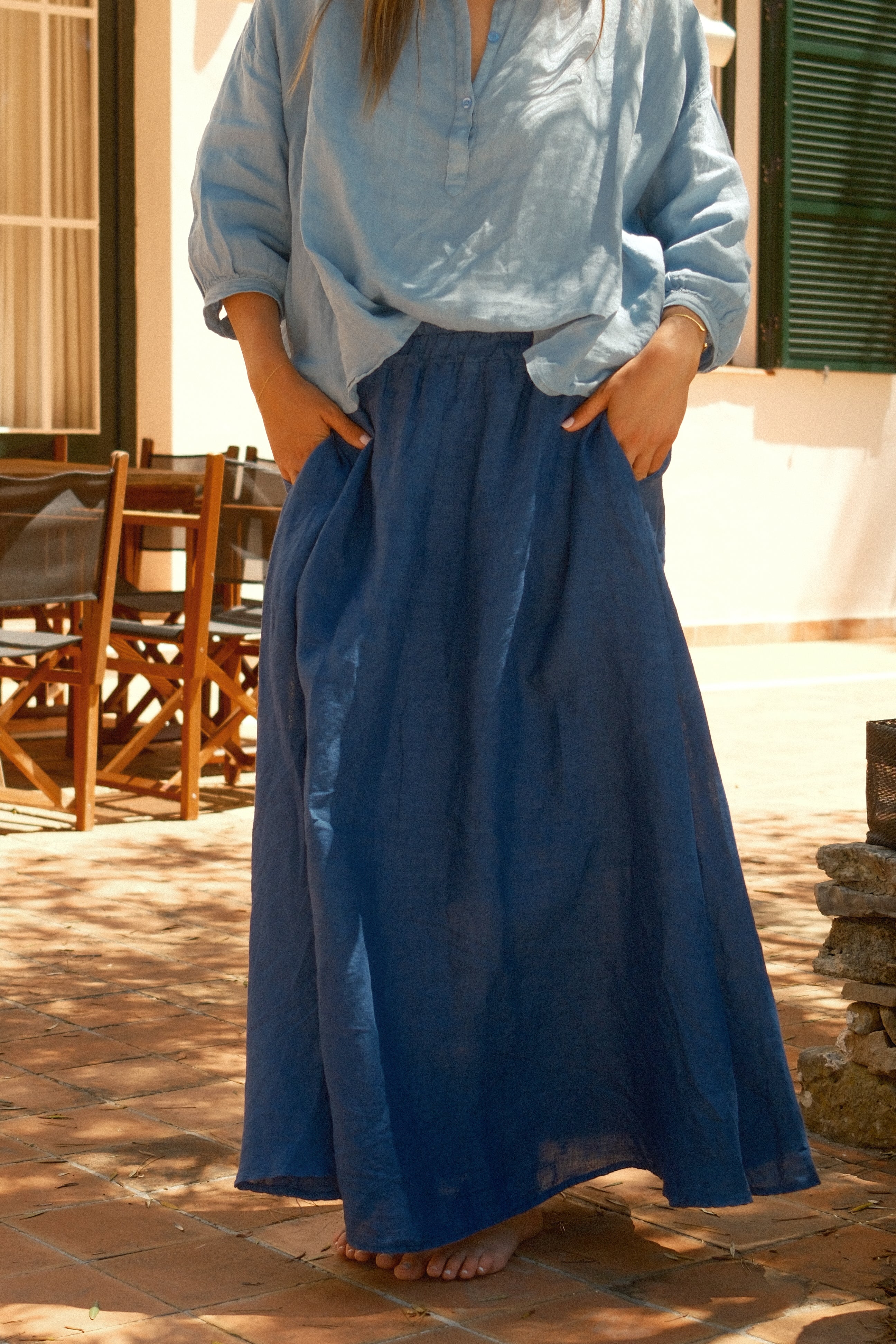 PRE-ORDER: 100% LINNEN MAXI SKIRT NAVY - Image 2