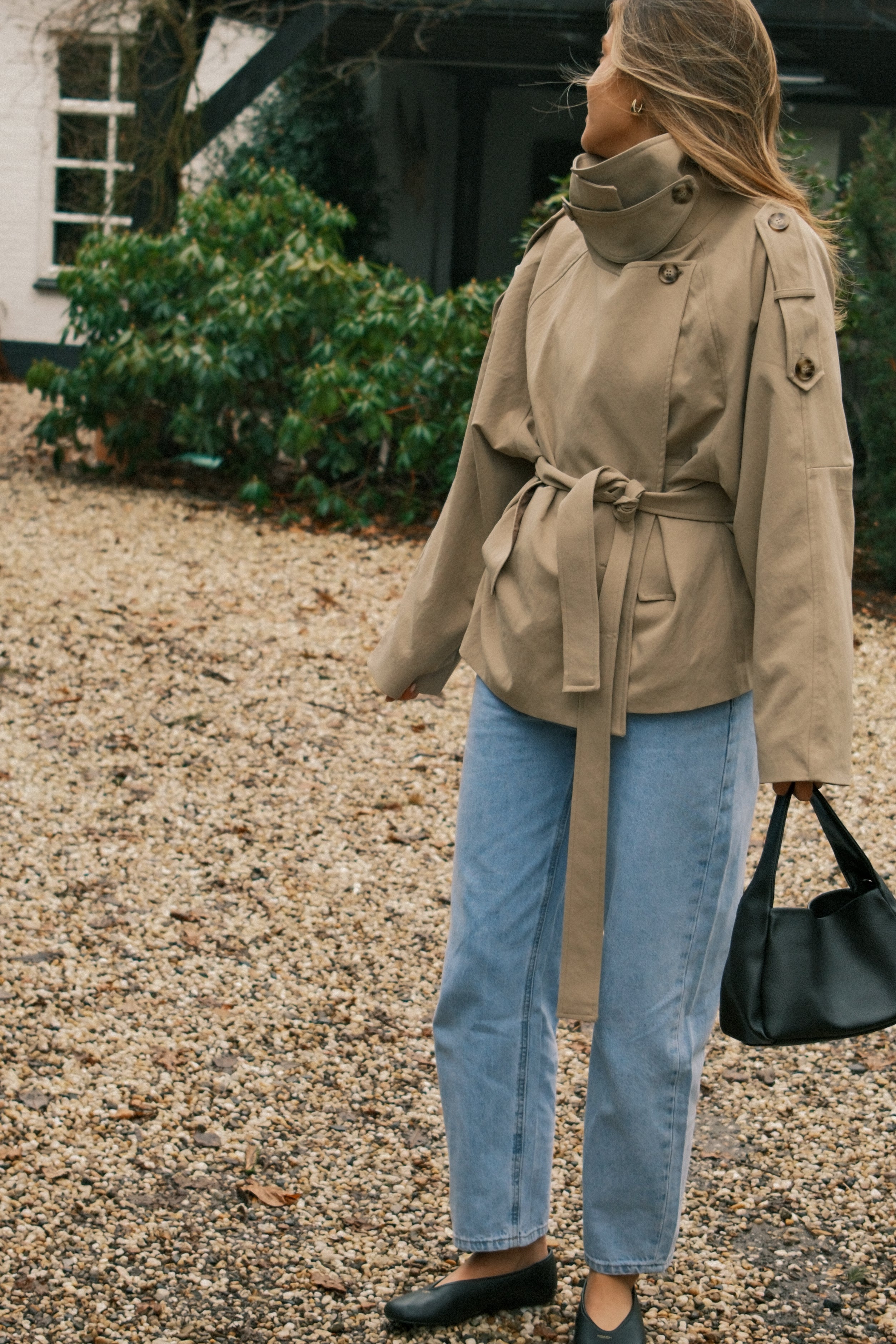 AMÉLIE MID WAIST BARREL JEANS - Image 4