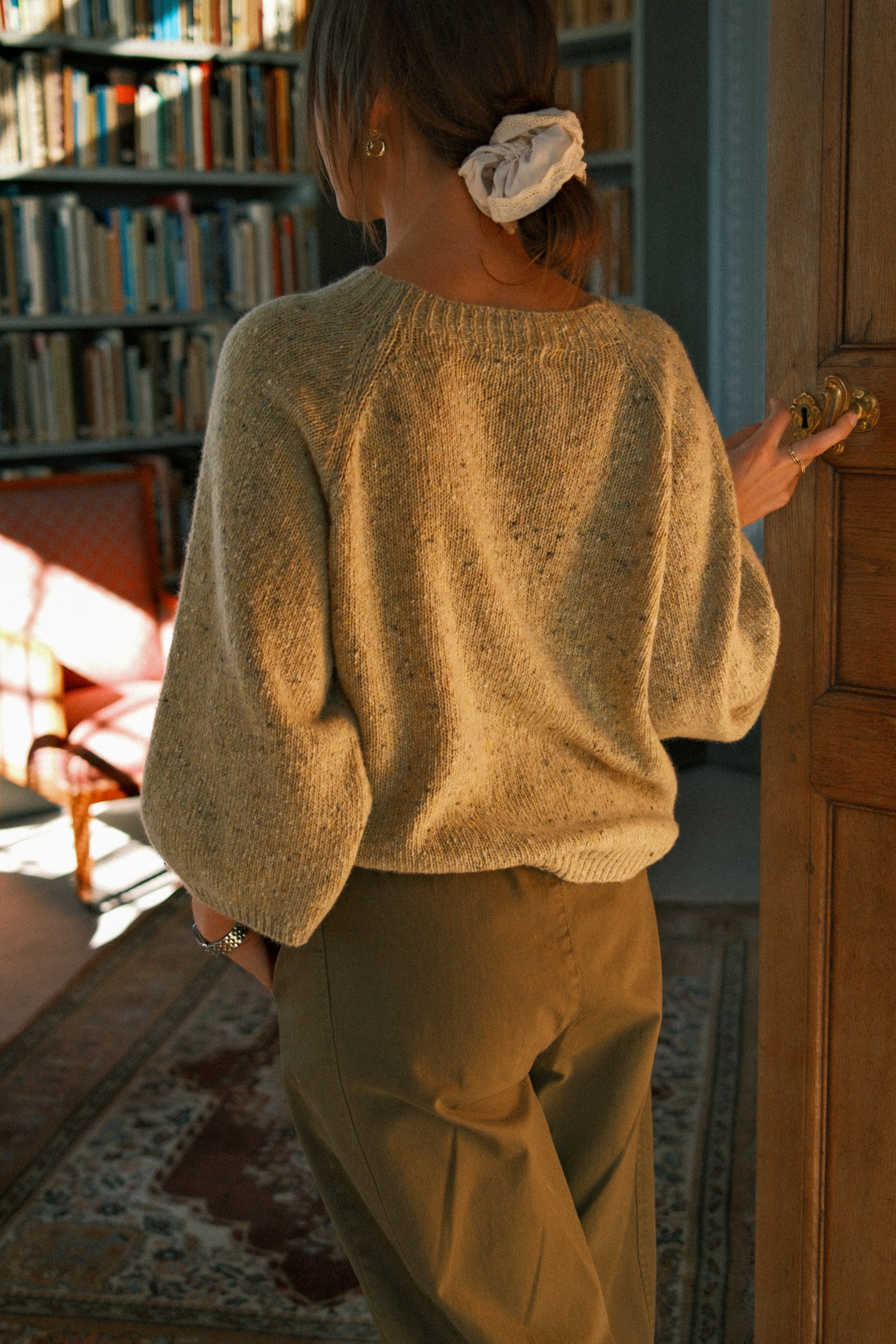 COTTON BARREL PANTS KAKI - Image 6