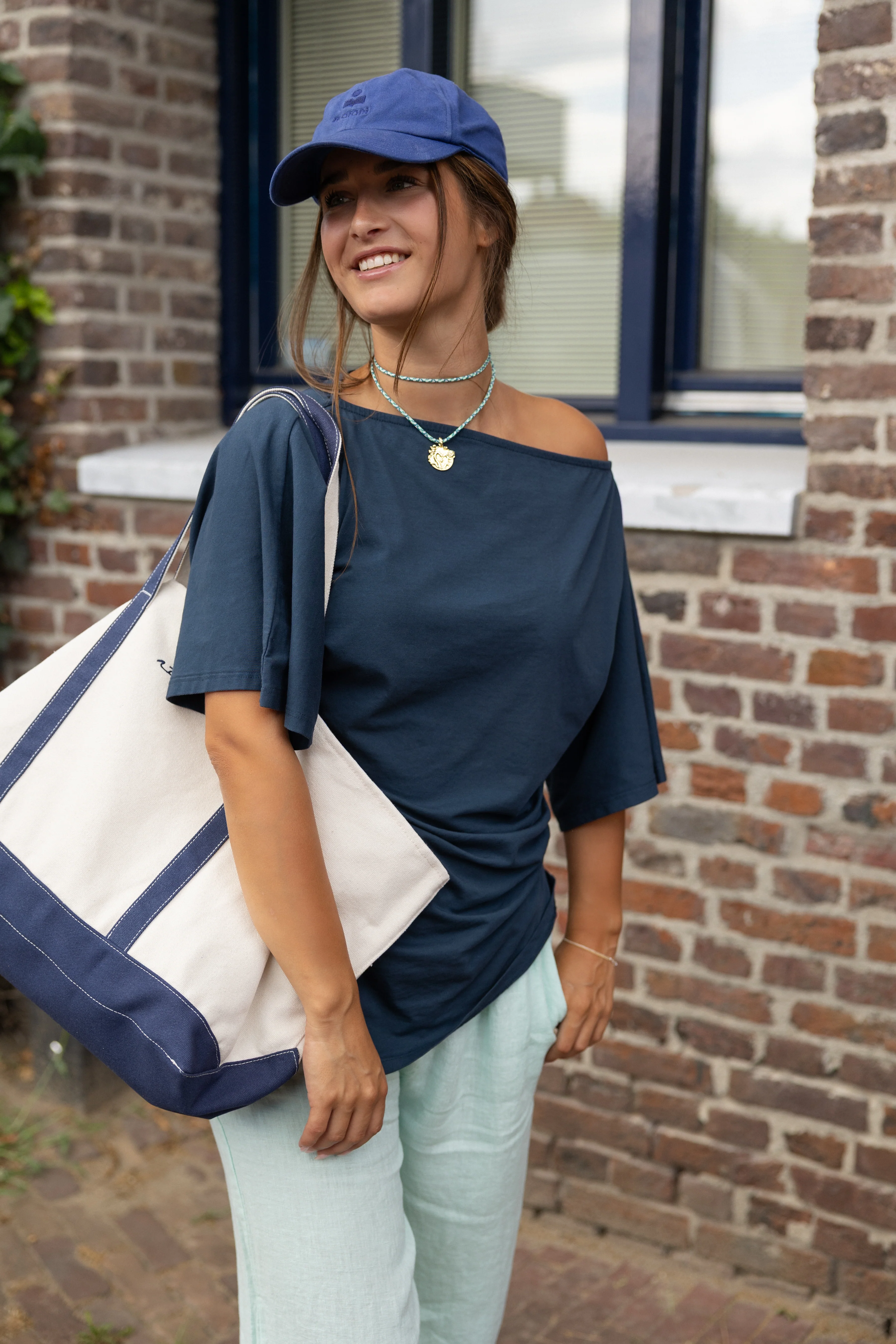 GINA TEE NAVY - Image 2