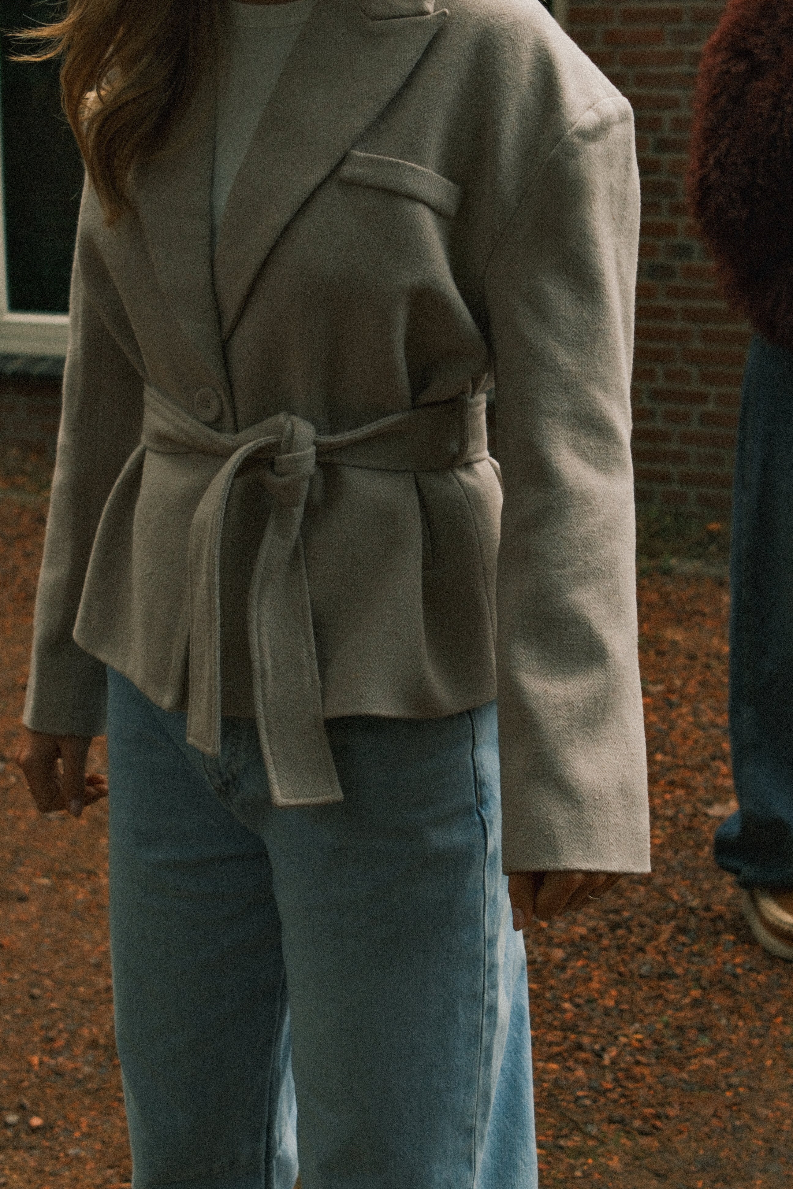 HERRINGBONE BELTED JACKET BEIGE - Image 10