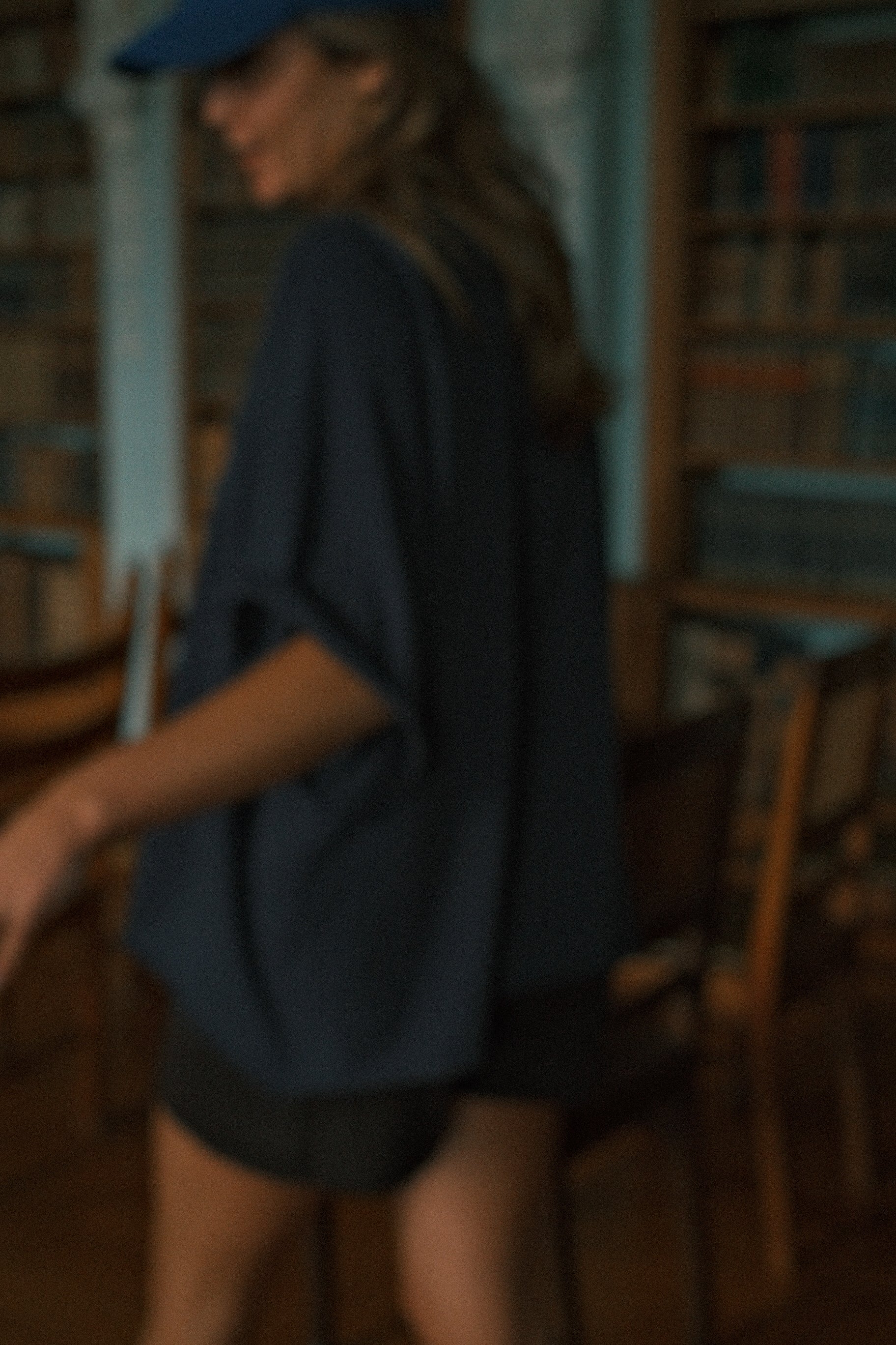 OVERSIZED ESSENTIAL TEE NAVY - Image 15