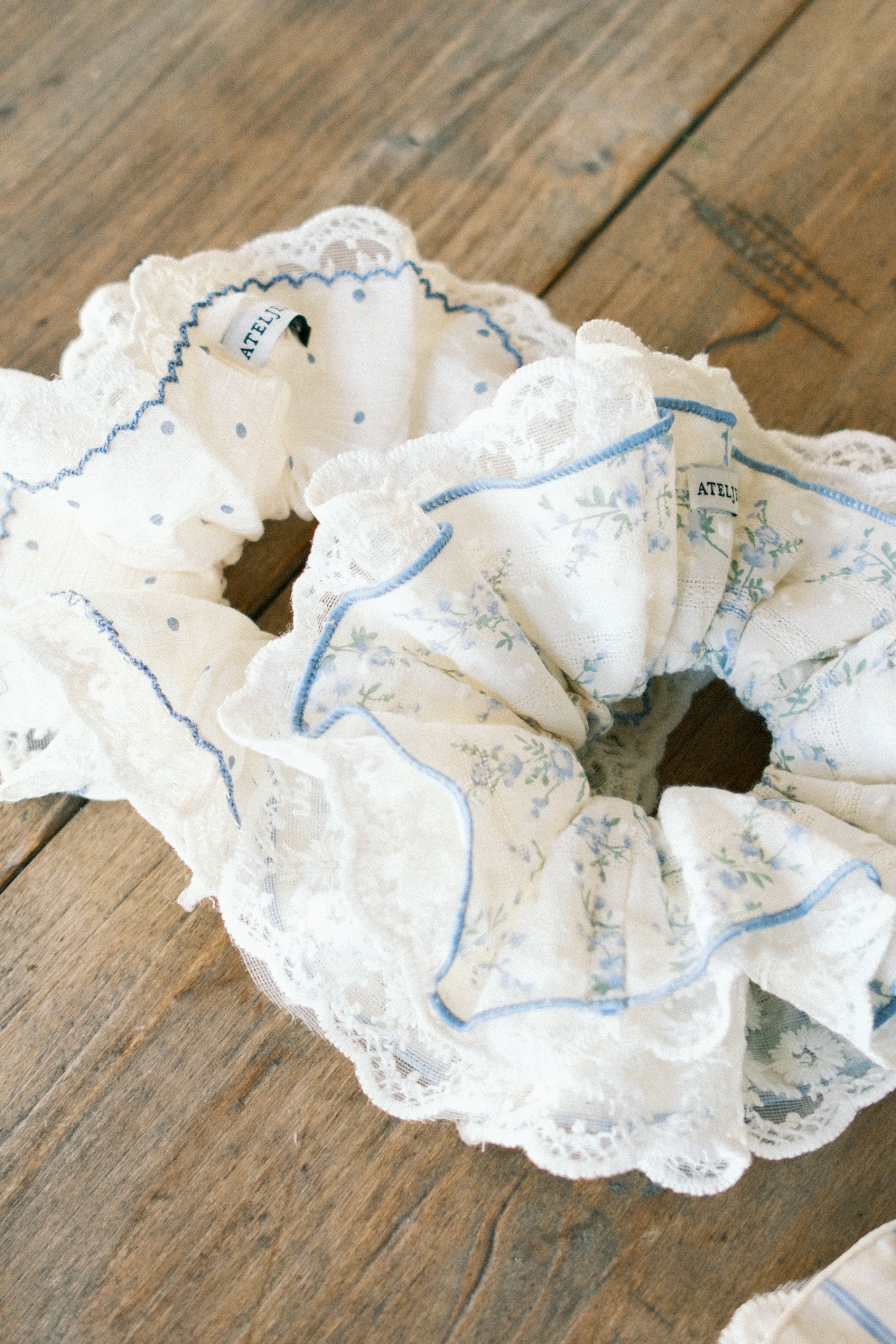 THE BLUSH & BLOOM SCRUNCHIE - Image 2