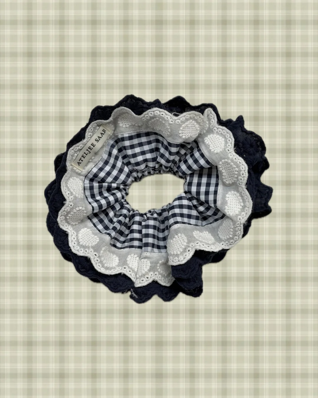 THE HEART SCRUNCHIE - Image 5
