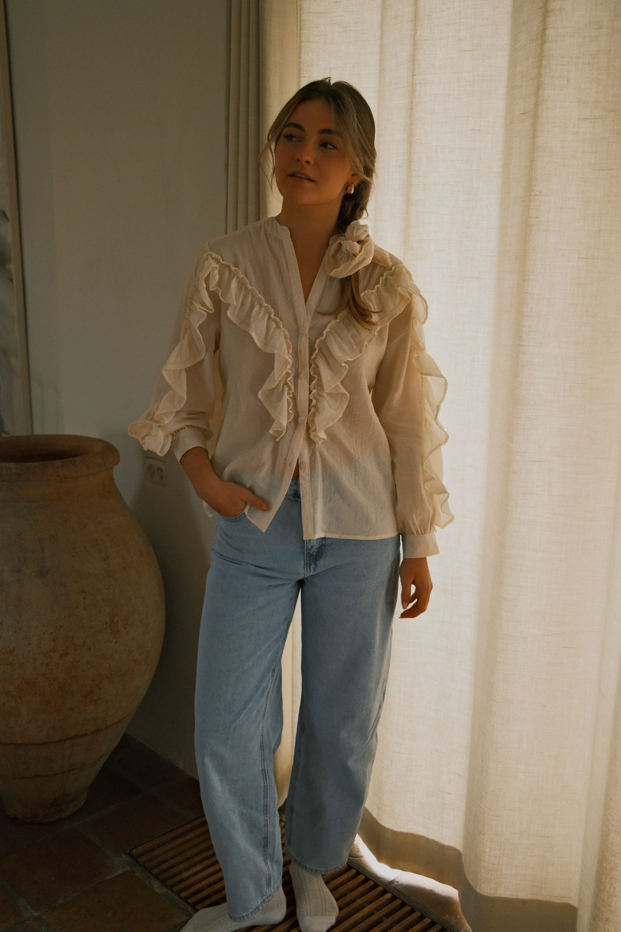THE QUIET BLOOM TOP BEIGE - Image 3