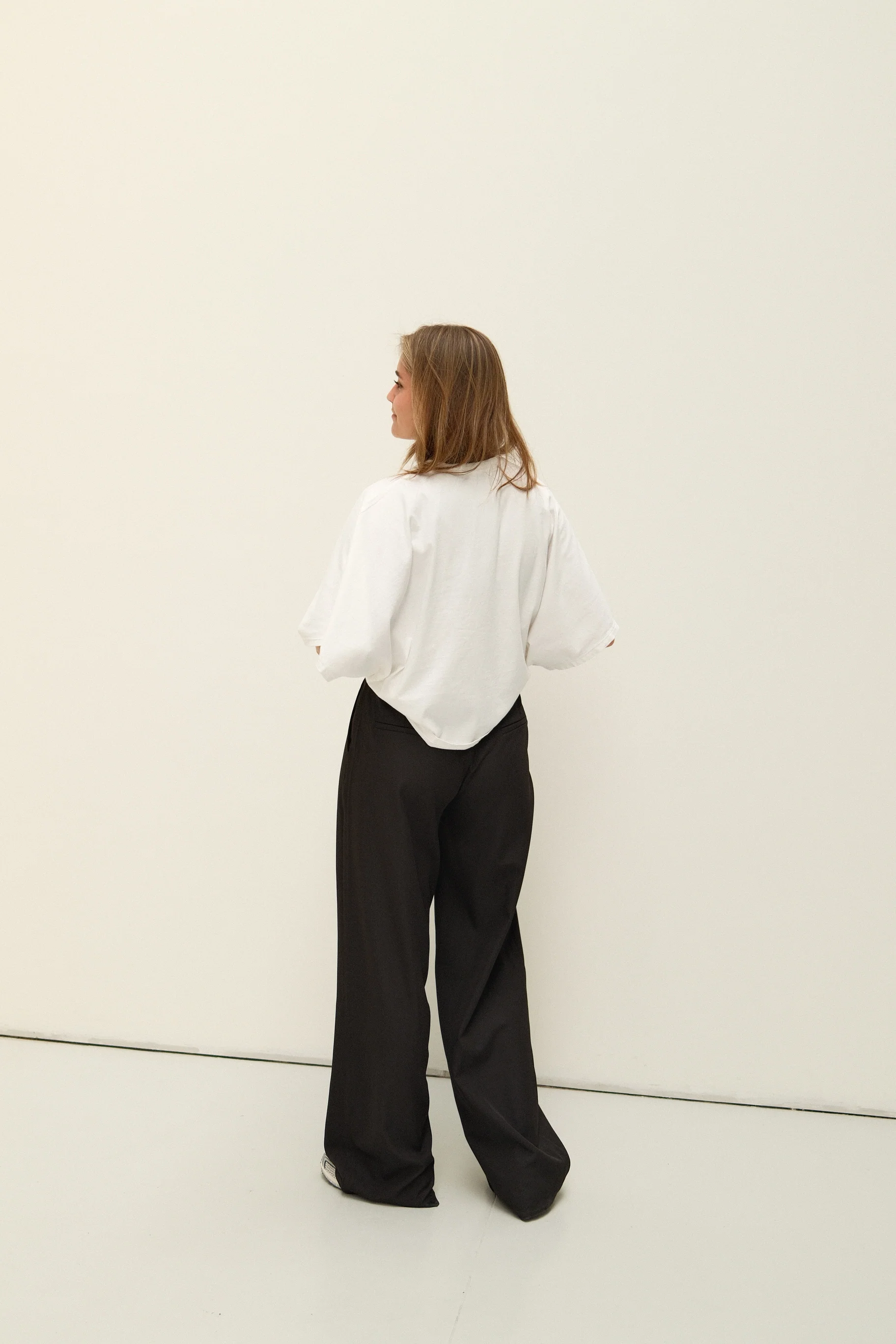 WIDE SLEEVE SAAR TEE WHITE - Image 8
